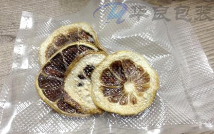 沒有紋路的光面塑料袋如何抽真空？