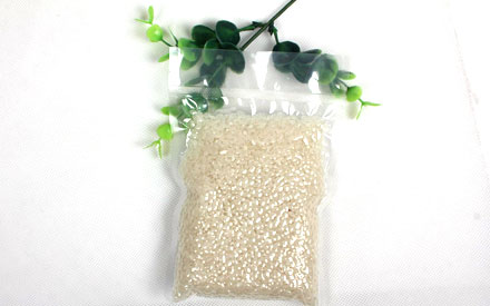 真空包裝袋在生產(chǎn)過程中有為什么會有麻點現(xiàn)象，該怎么解決？